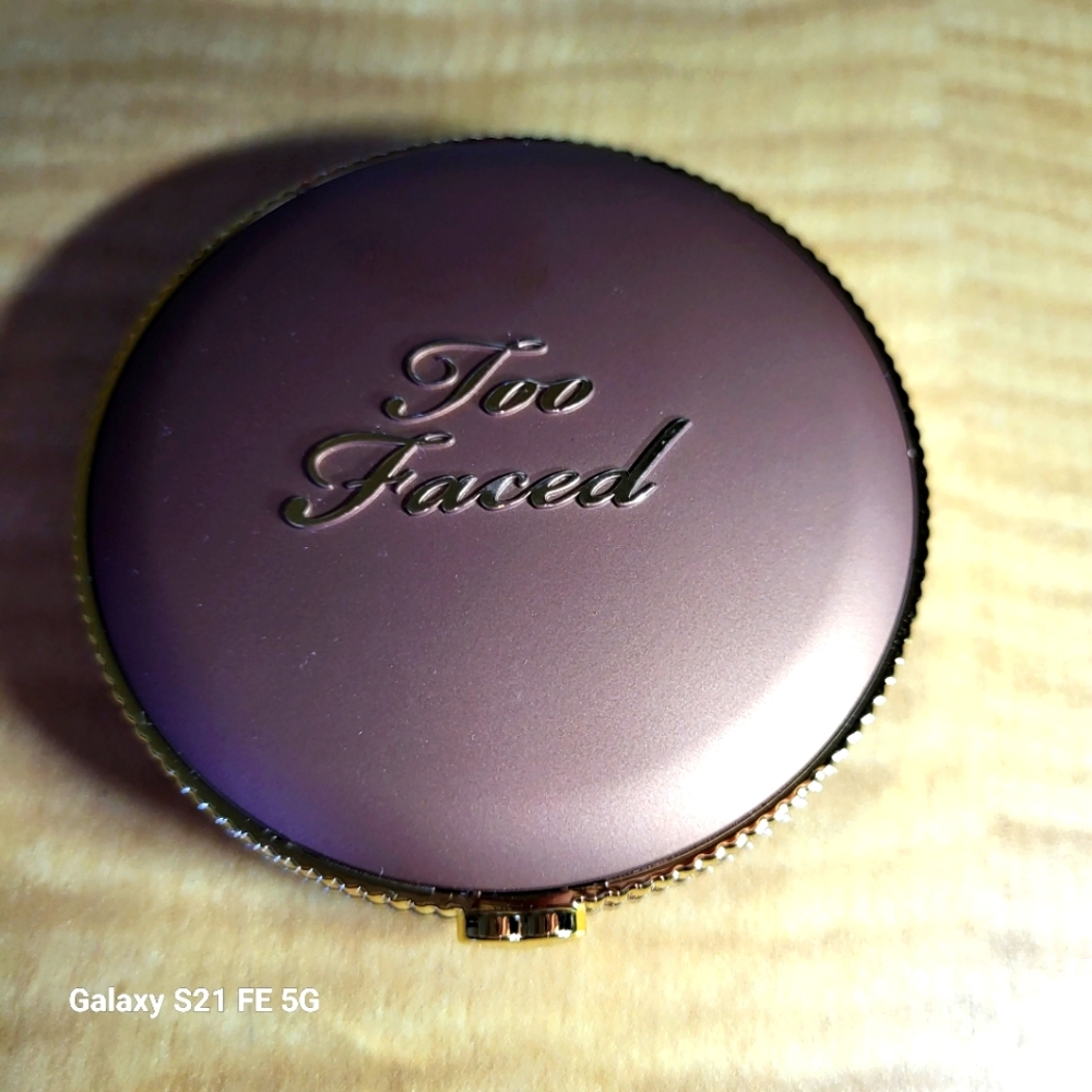 Too Faced Chocolate Soleil Long Wear Matte Bronzer